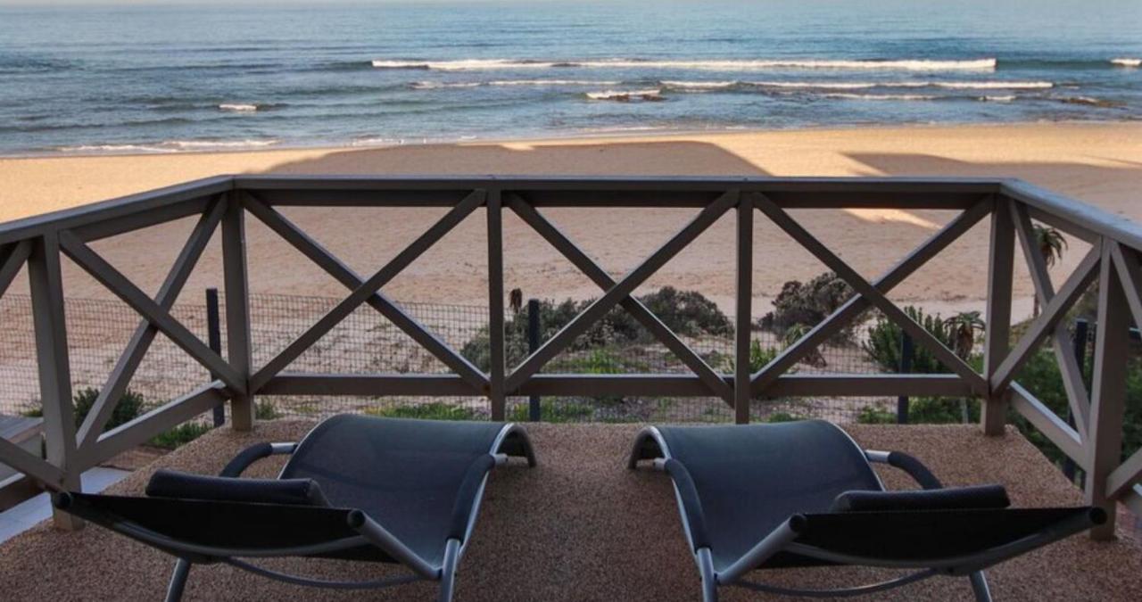 On The Beach Guesthouse Джеффріс-Бей Екстер'єр фото