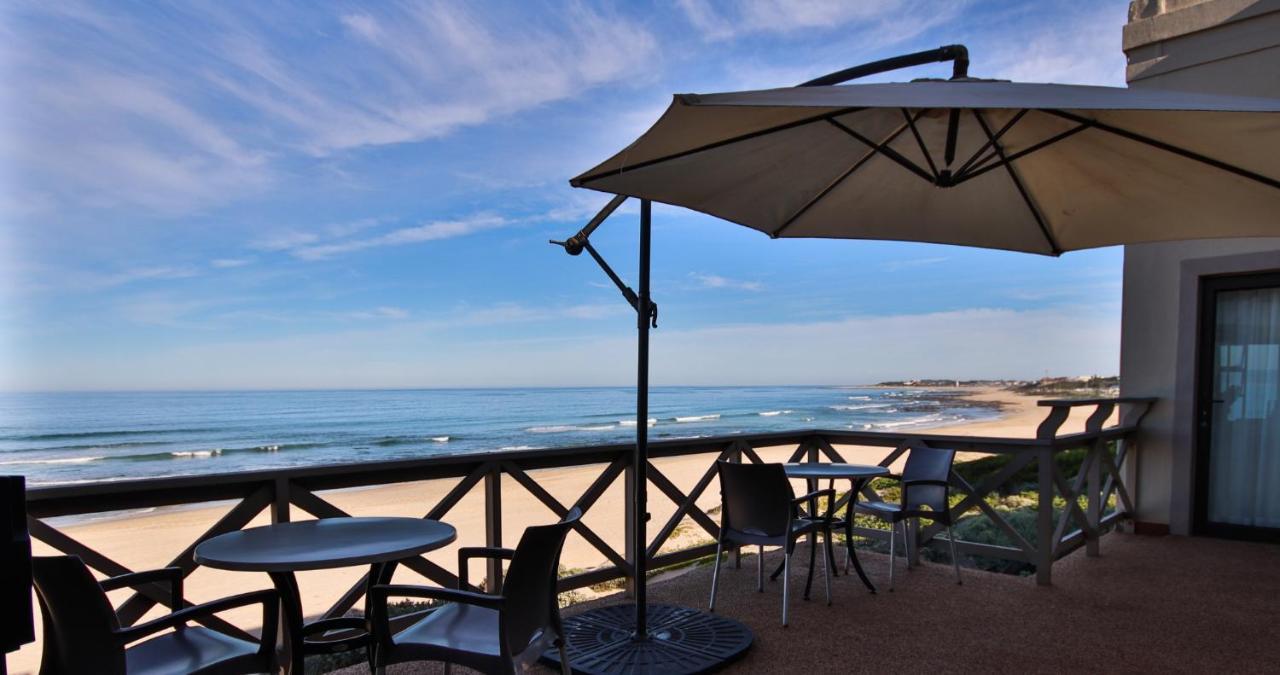 On The Beach Guesthouse Джеффріс-Бей Екстер'єр фото