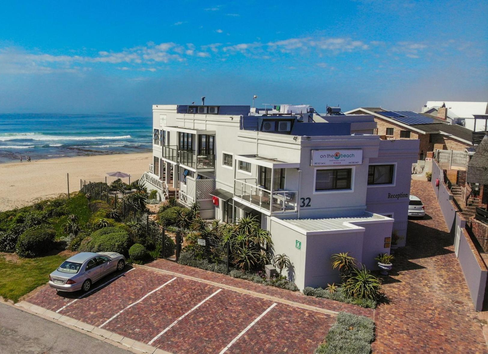 On The Beach Guesthouse Джеффріс-Бей Екстер'єр фото