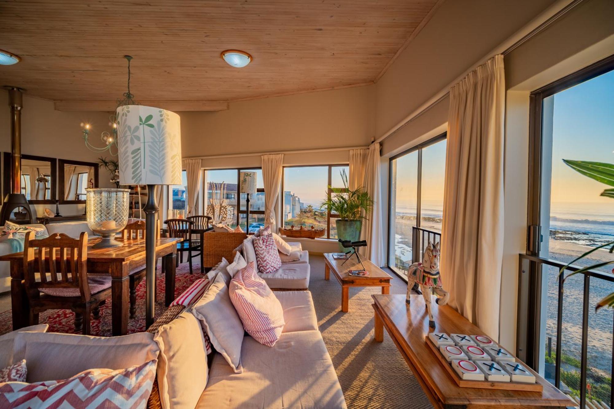 On The Beach Guesthouse Джеффріс-Бей Екстер'єр фото